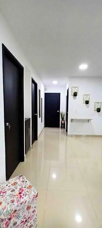 麦德林Habitacion 303 Con Bano Privado Cerca A Laureles公寓 0*, 麦德林