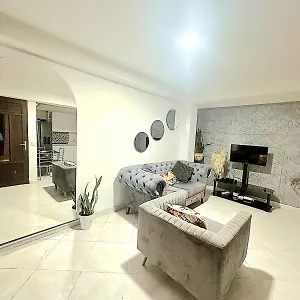 Amplio Y Lindo Medellín